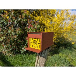 Piège à frelons asiatiques en bois – Fabrication artisanale 🐝🛠️